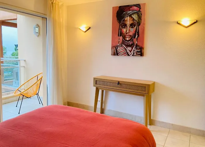 Vaiana Avec Piscine En Bord De * Аяччо